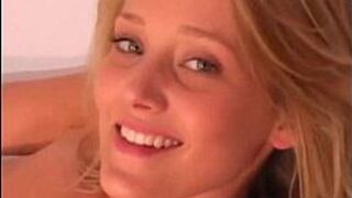 hot sexy girl nice pussy masturbates porn video