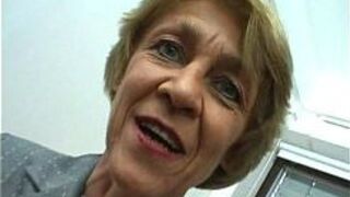 Grandma likes sex meetings - German Granny likes livedates porn video