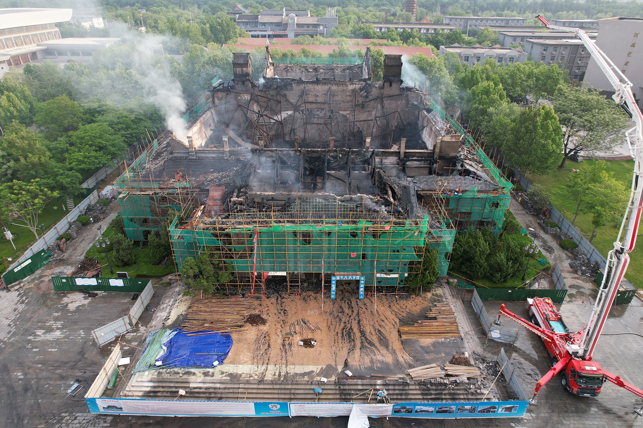State Council to oversee probe into university fire in central China